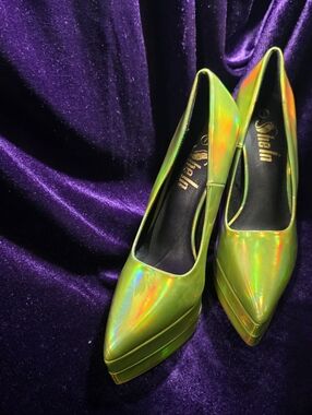 SHEIN Iridescent Green Pointed Toe Platform Pumps - Women Shoes